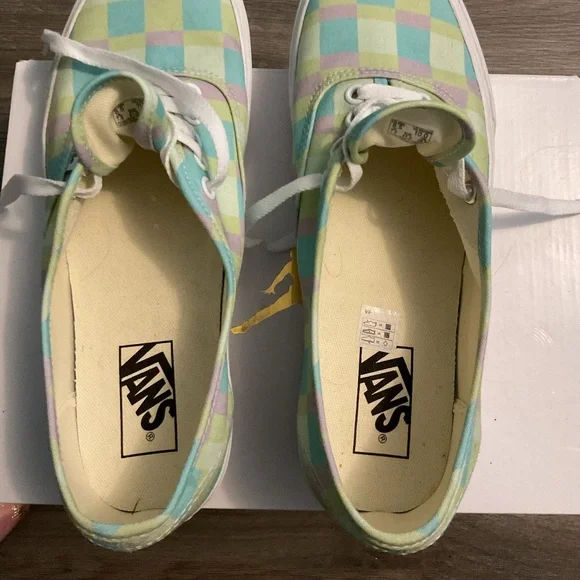 Colorblock Platform Vans - Picture 5 of 5